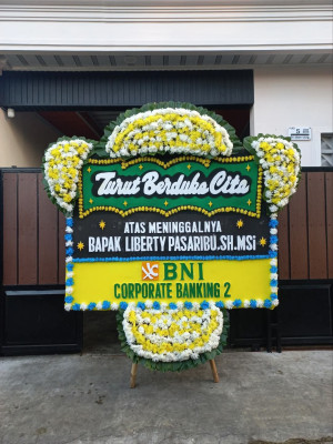 Papan Bunga Duka di Seuat Jaya